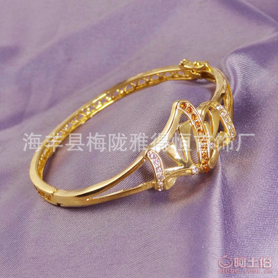 【雅得恒首飾廠歐美時(shí)尚圖紋花頭手鐲保色2年亞馬遜外貿(mào)熱銷手環(huán)飾廠家直銷YDH-SZ24】海豐縣梅隴雅得恒首飾廠 - 產(chǎn)品庫(kù)
